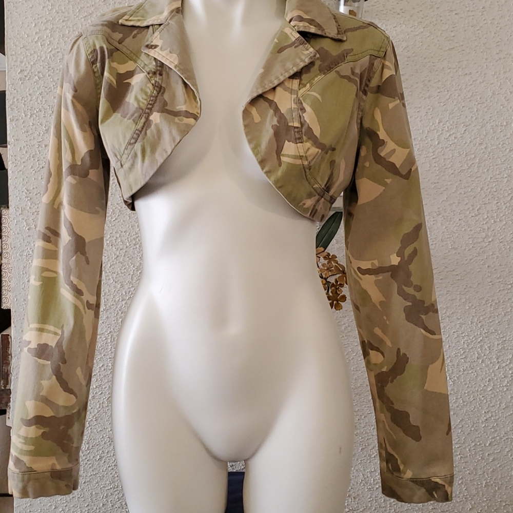 Camo bolero